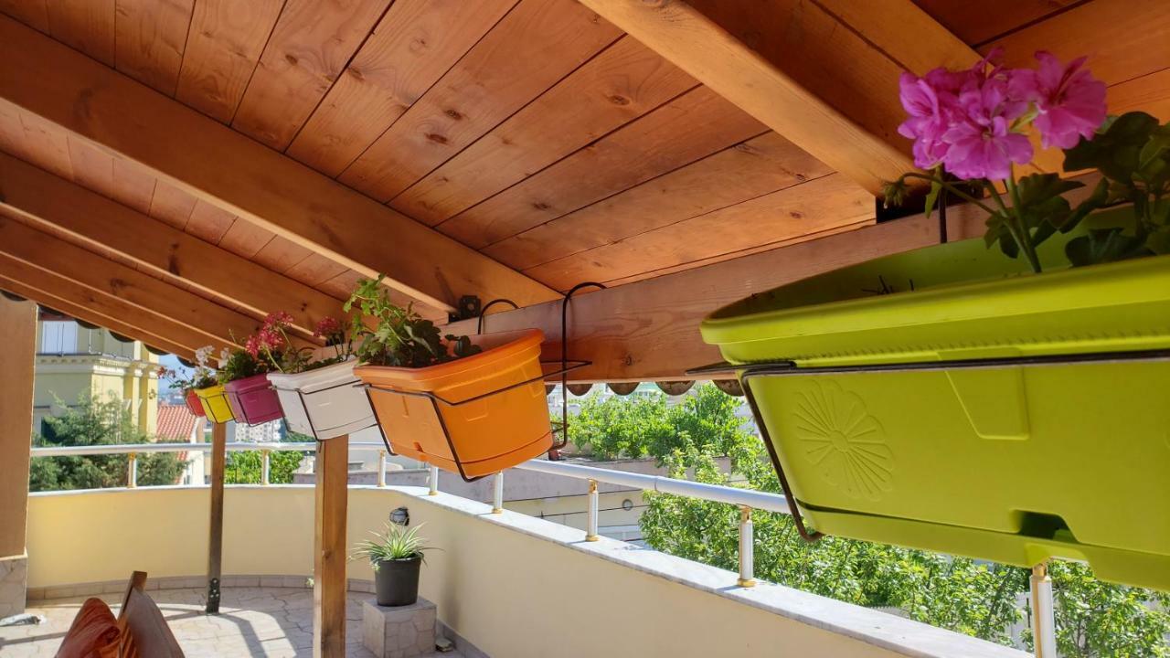 Apartament Friends Terrace Tirana Zewnętrze zdjęcie