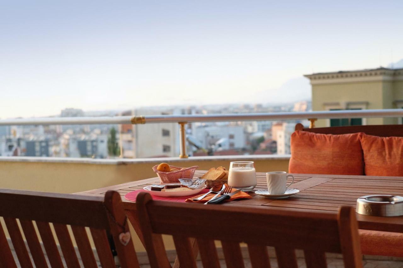Apartament Friends Terrace Tirana Zewnętrze zdjęcie