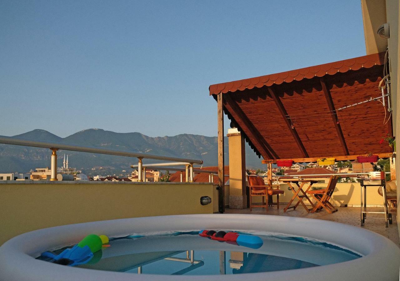 Apartament Friends Terrace Tirana Zewnętrze zdjęcie